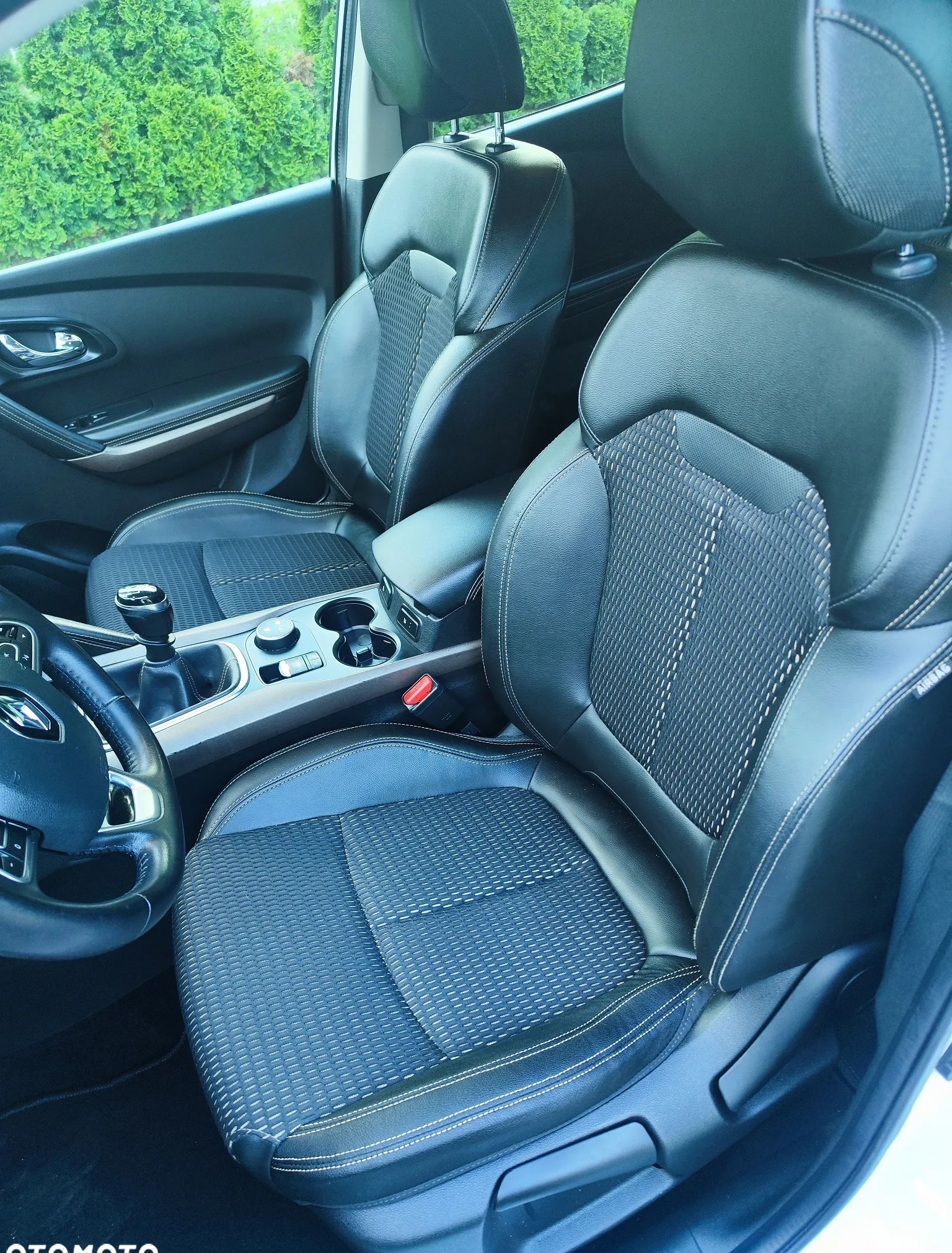 Renault Kadjar cena 51900 przebieg: 119000, rok produkcji 2016 z Mosina małe 232